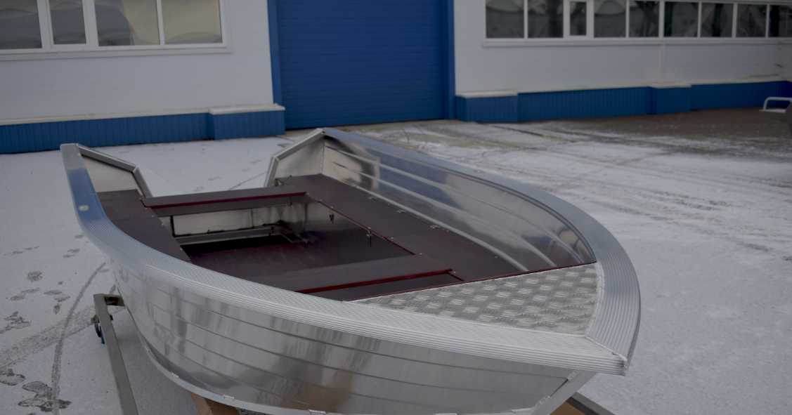 Алюминиевая лодка Неман-400 в Благовещенске