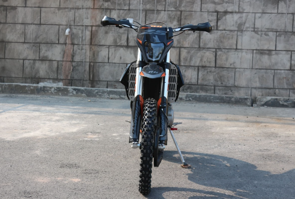 Мотоцикл JHLMOTO JHL Z5 NB300 (174MN-5) в Благовещенске