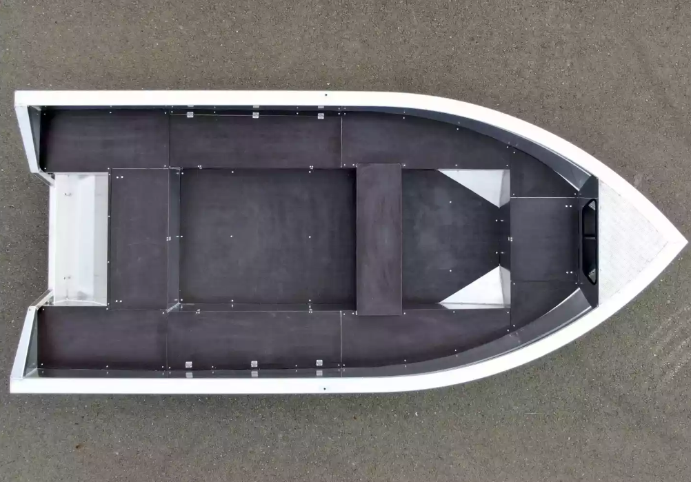 Алюминиевая лодка  Неман-420 в Благовещенске