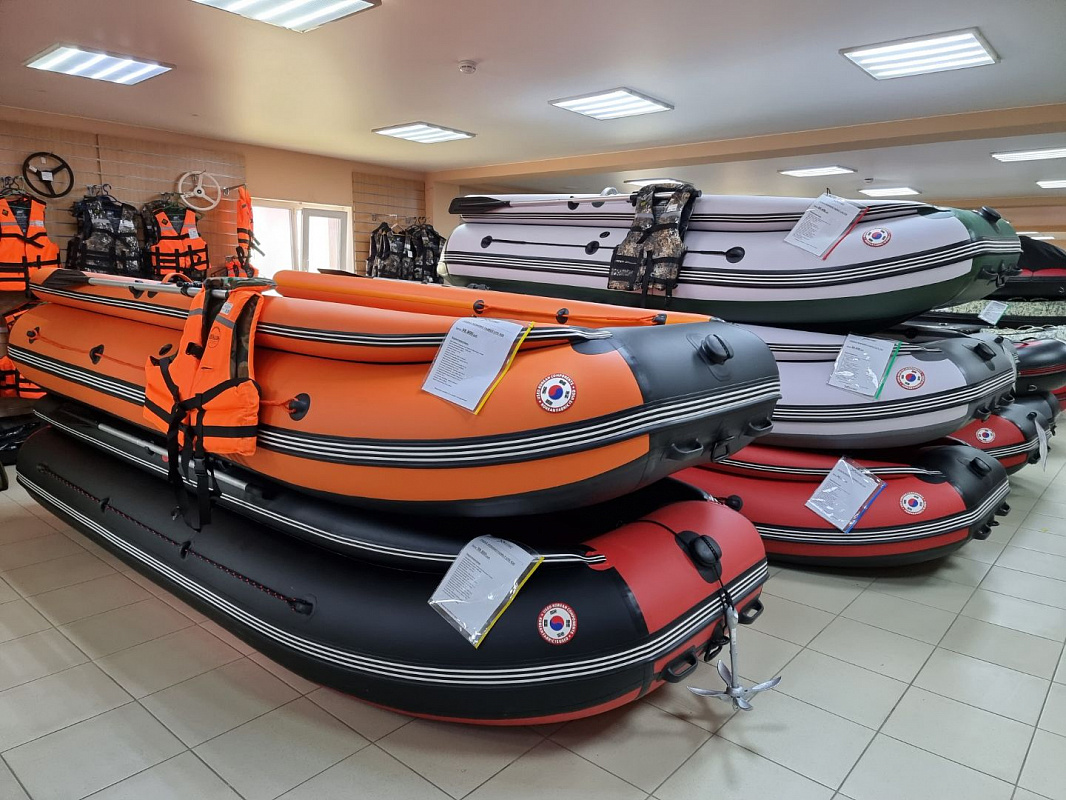 Лодка MISHIMO FAMILY LITE DF 390 в Благовещенске Лодка MISHIMO FAMILY LITE DF 390 в Благовещенске