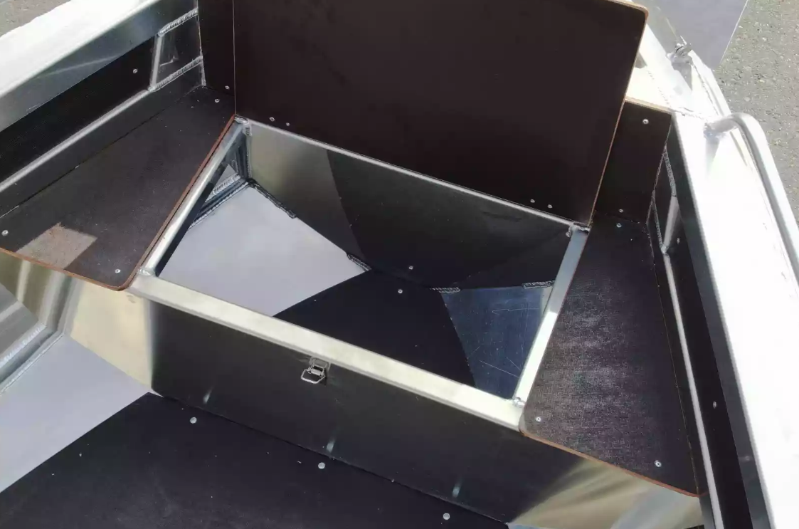 Алюминиевая лодка  Неман-480 Р в Благовещенске