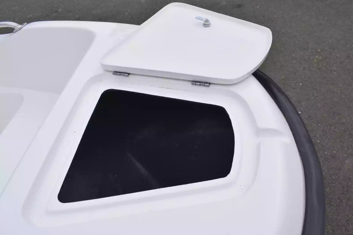 Стеклопластиковая лодка Пингвин New (тримаран) в Благовещенске