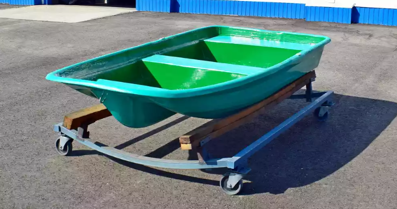 Стеклопластиковая лодка Старт (тримаран) в Благовещенске