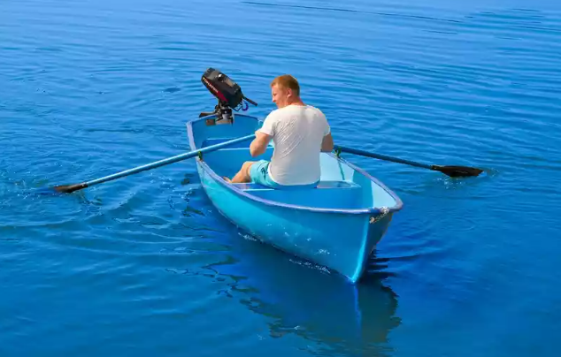 Стеклопластиковая лодка Омуль в Благовещенске