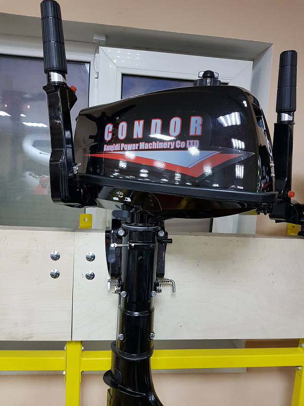 Лодочный мотор Condor T5HS без бака 12 л. в Благовещенске