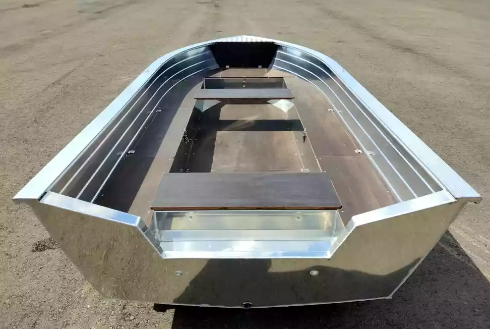 Алюминиевая лодка Неман-400 в Благовещенске