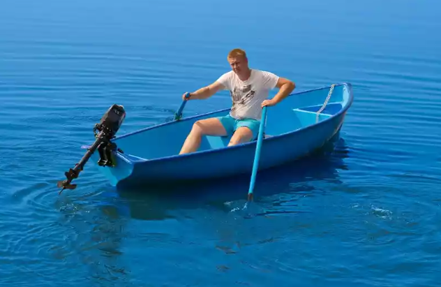 Стеклопластиковая лодка Омуль в Благовещенске