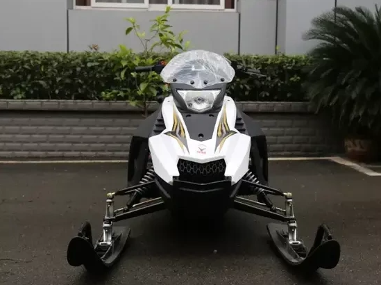 Снегоход ULAR 220 в Благовещенске