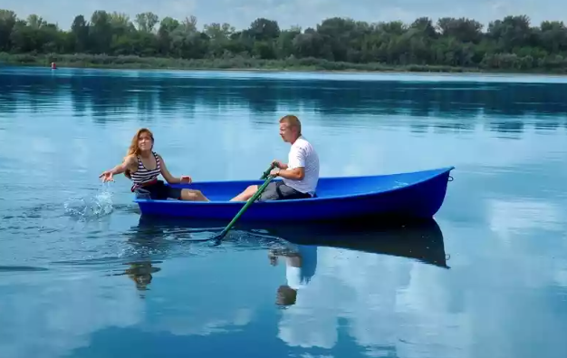 Стеклопластиковая лодка Дельфин в Благовещенске