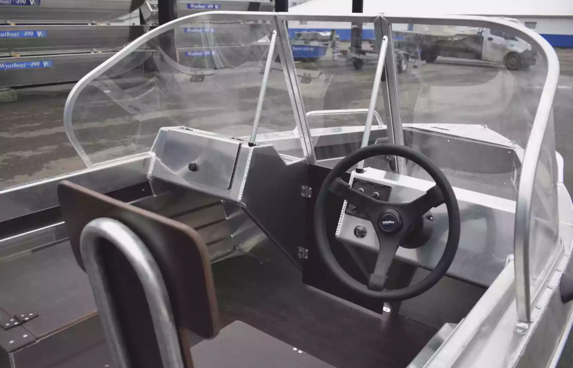 Алюминиевая лодка  Neman-400 DC в Благовещенске