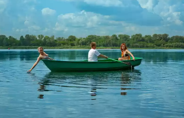 Стеклопластиковая Лодка Голавль в Благовещенске