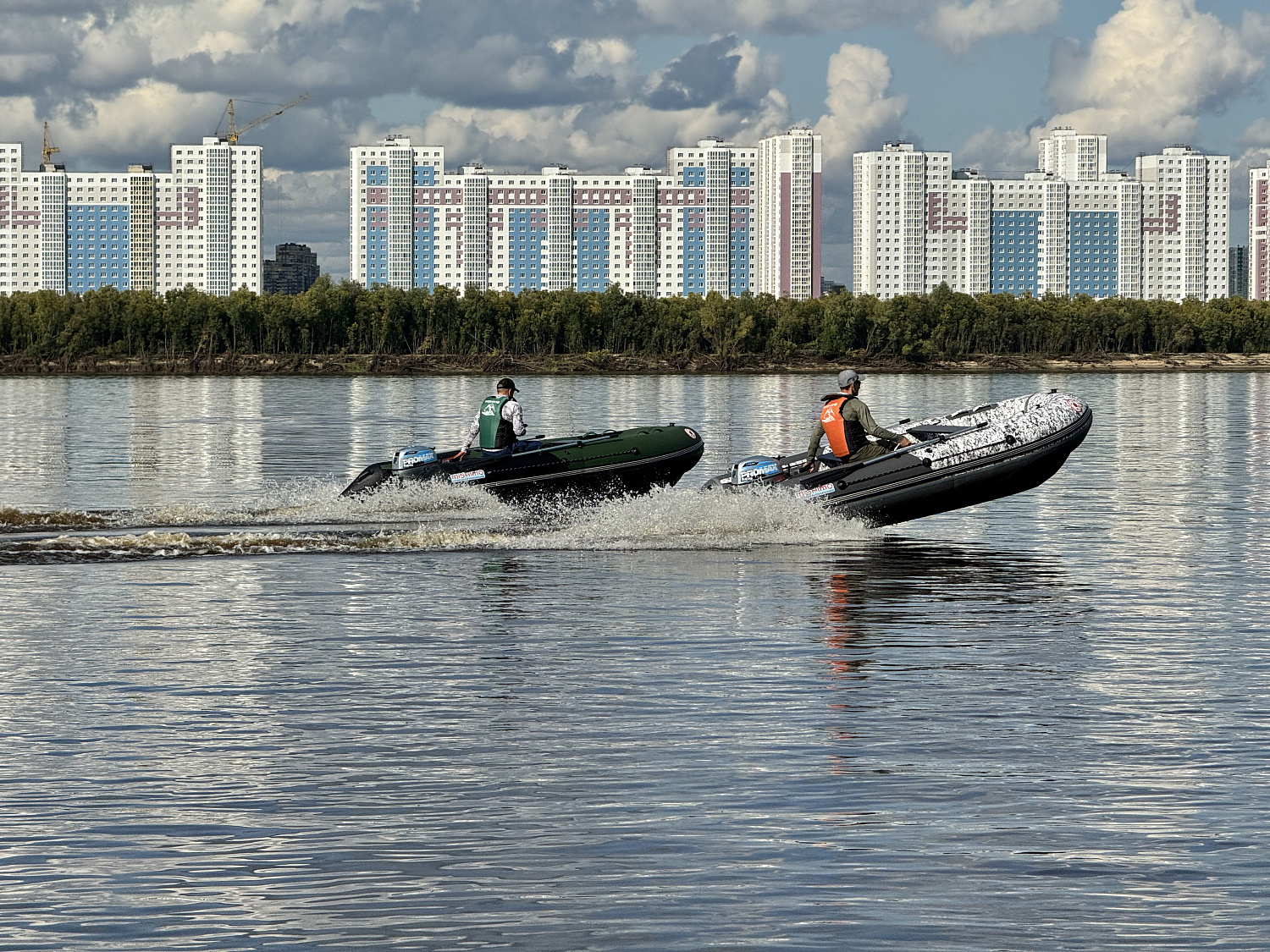 Лодка MISHIMO BIG FLOOR 440 в Благовещенске