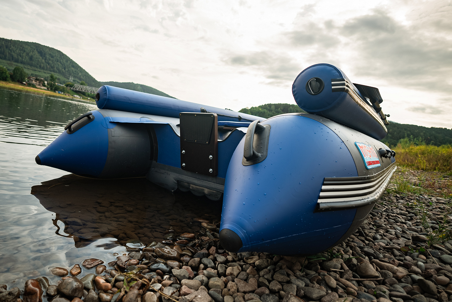 Лодка MISHIMO RIVER FJET PRO 400 под водомет в Благовещенске