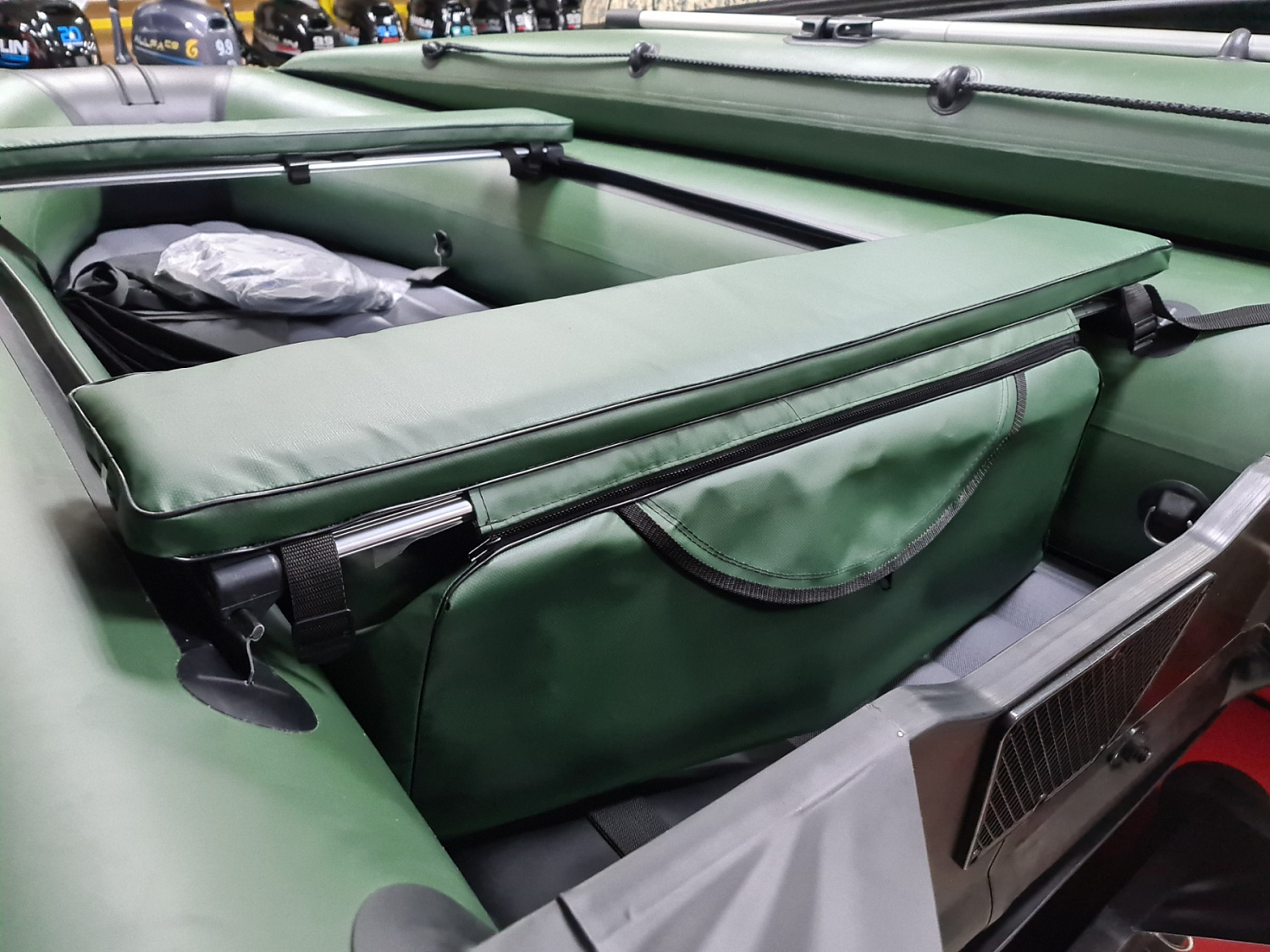 КОМПЛЕКТ МЯГКИХ НАКЛАДОК С СУМКОЙ ДЛЯ ЛОДОК 110Х20 ЗЕЛЕНЫЙ в Благовещенске