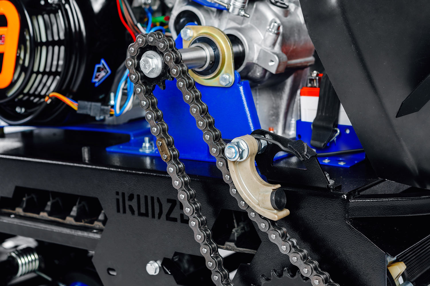 МОТОБУКСИРОВЩИК IKUDZO LONG 2.0 1700/500 EKR15 в Благовещенске