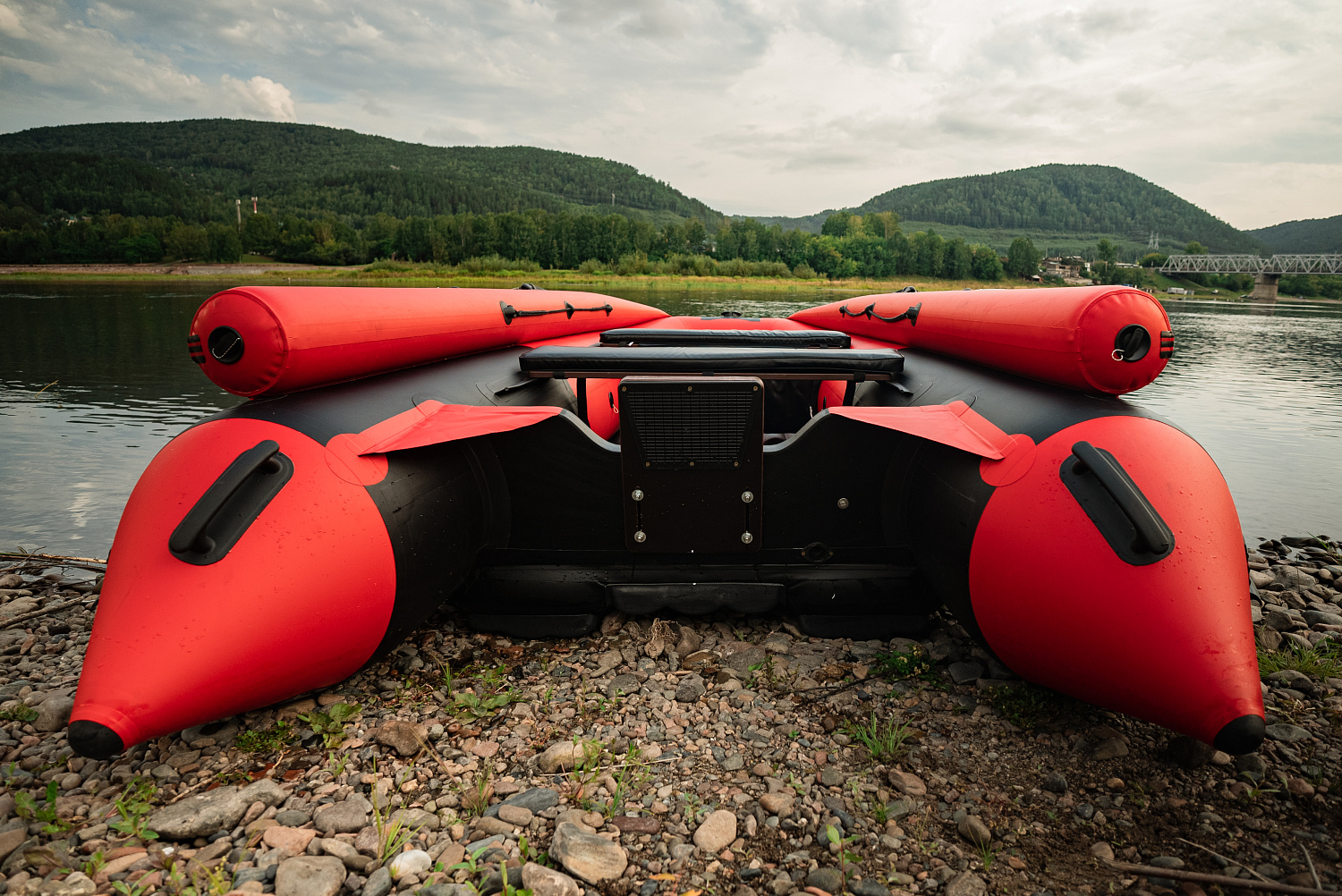 Лодка MISHIMO RIVER FJET PRO 400 под водомет в Благовещенске