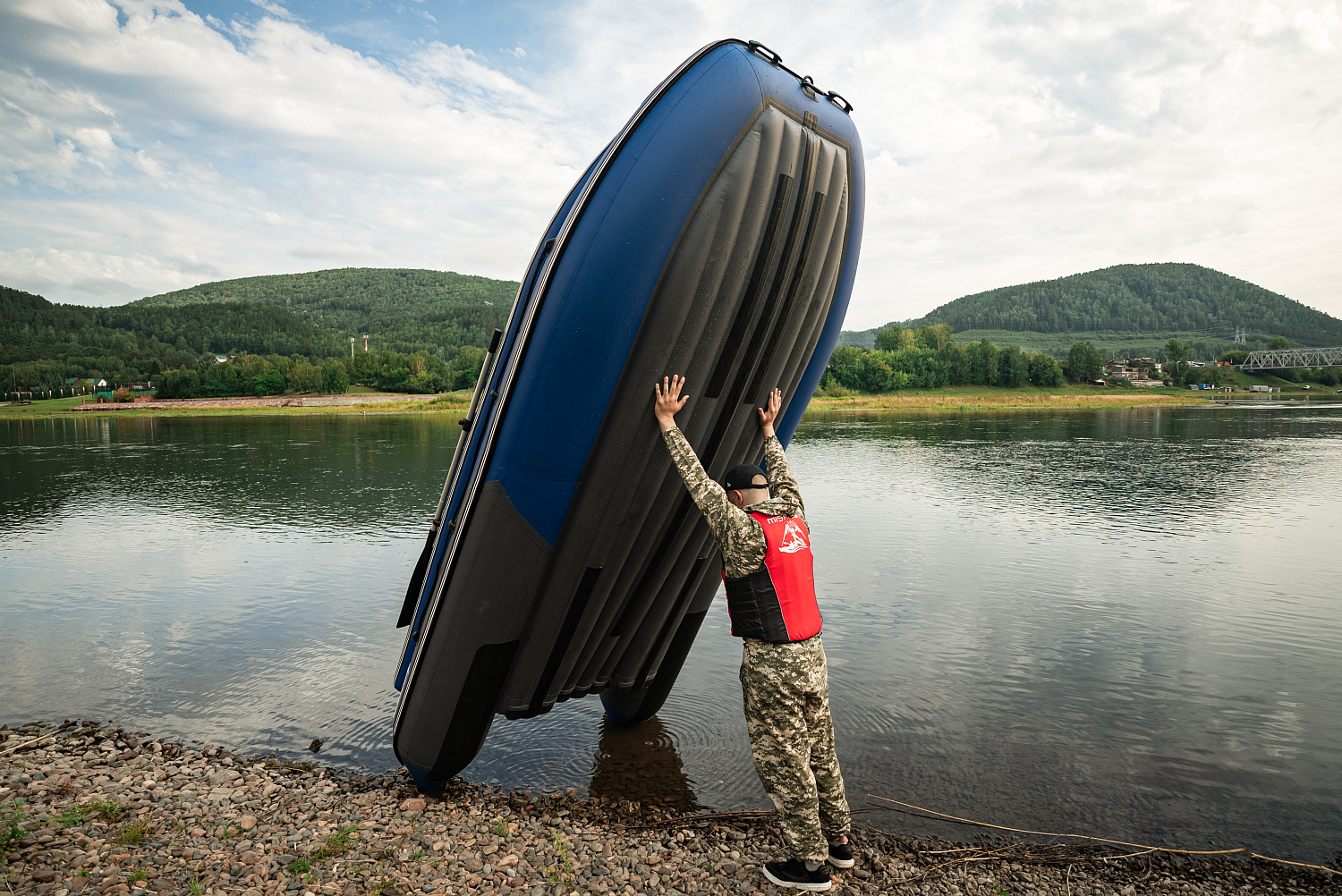 Лодка MISHIMO RIVER FJET PRO 400 под водомет в Благовещенске