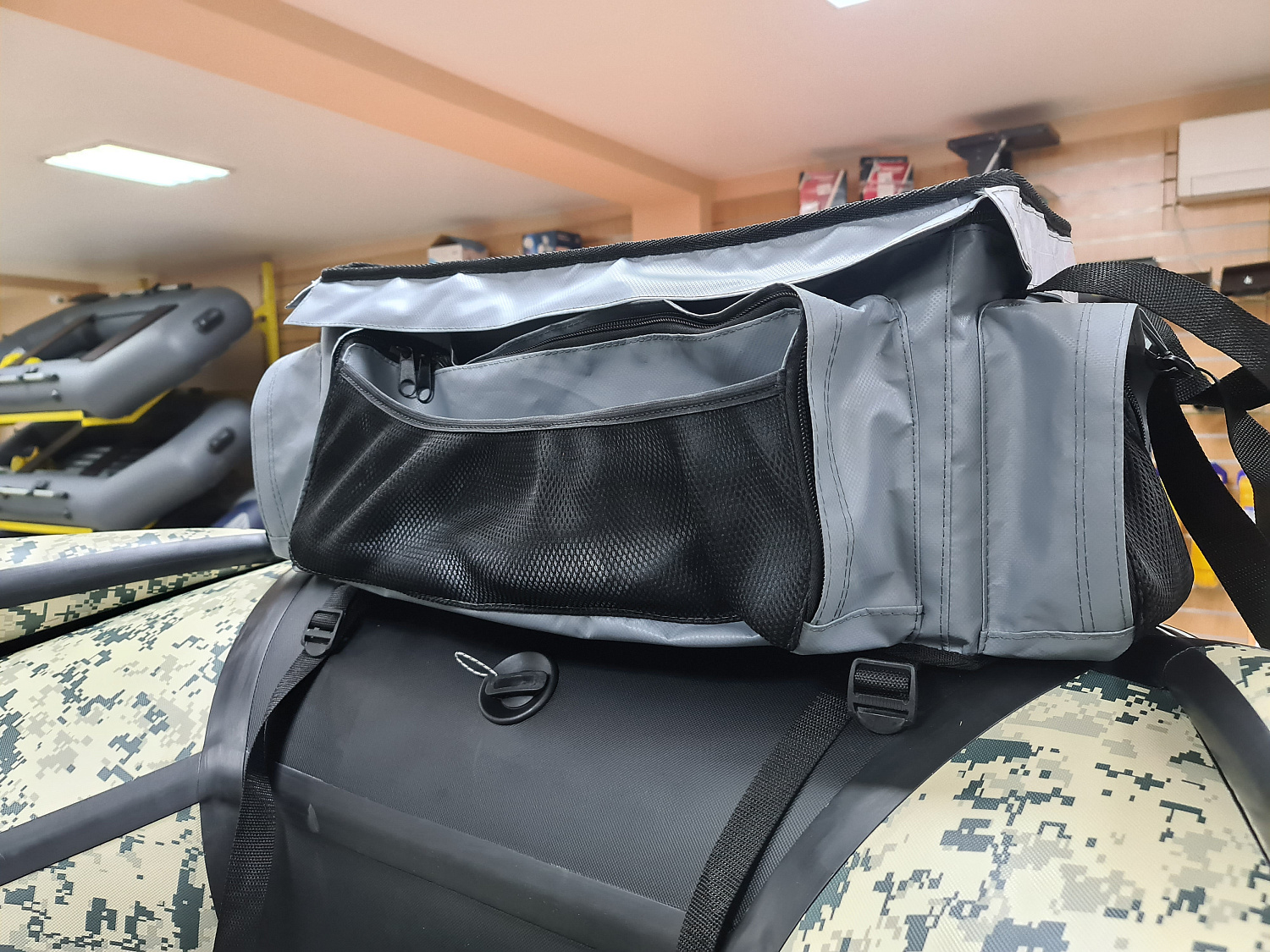 СУМКА ЛЮКС НА БАЛЛОН ДЛЯ ЛОДОК ПВХ 50Х25Х25 СМ в Благовещенске